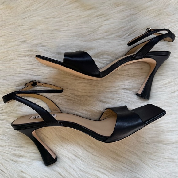 New Badgley Mischka Cady Sandals Heart Shaped Buckle Black Leather - Picture 6 of 7